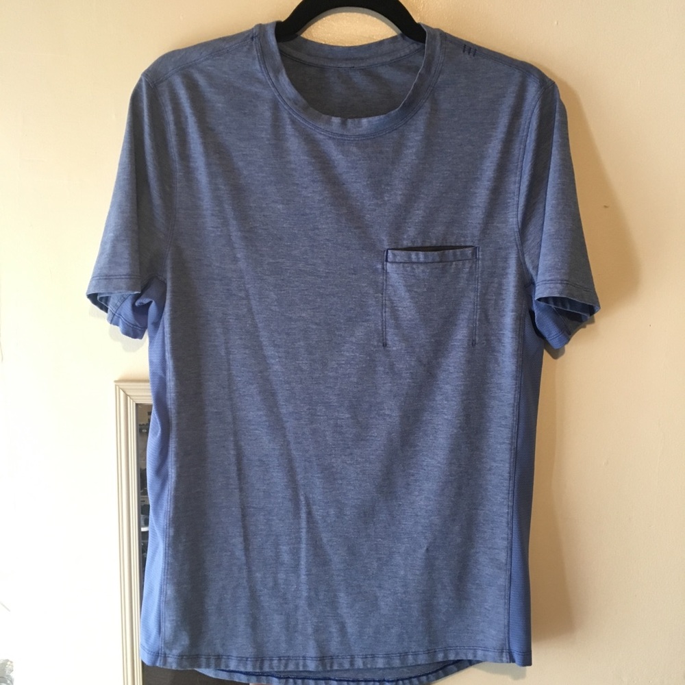 Lululemon Metal Vent Tech Short Sleeve w Pocket